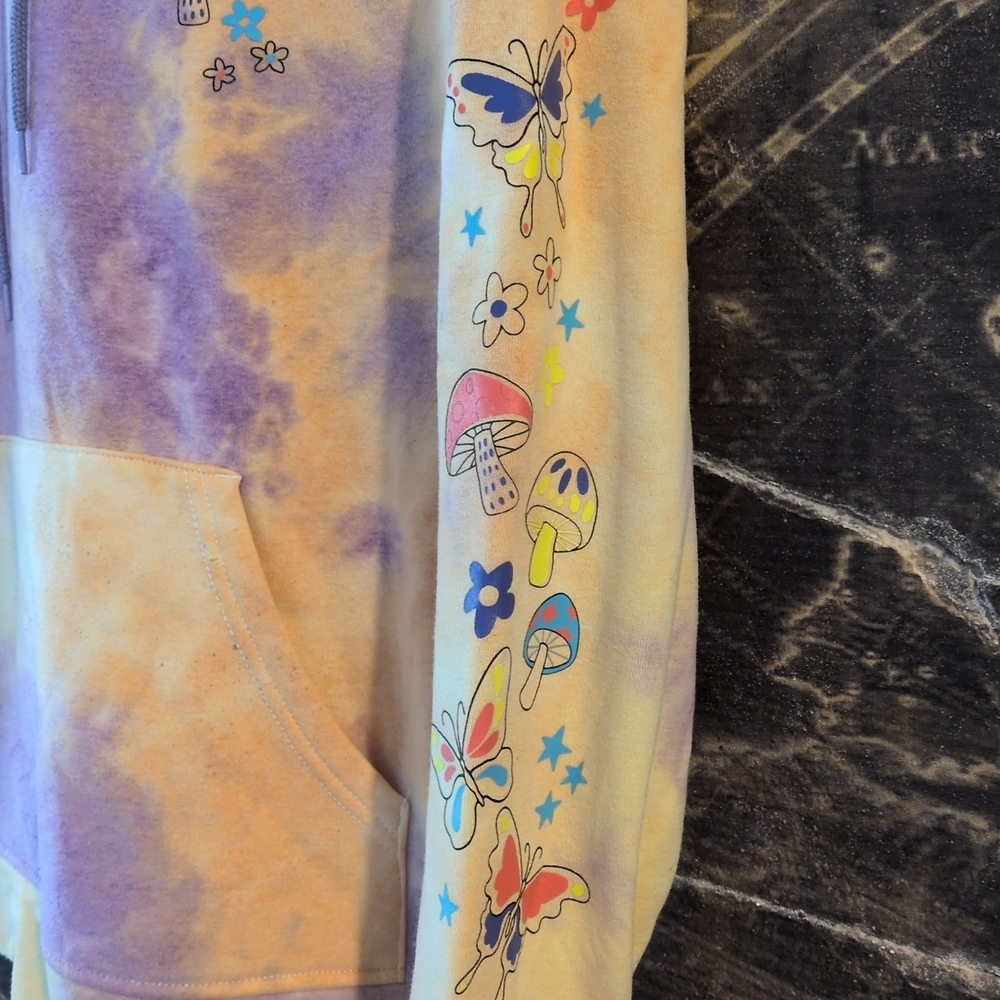 ALab Tie Dye Hoodie Size Medium Mushroom Butterfly Super Soft - Picture 3 of 5